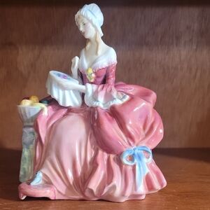 Royal Doulton Penelope Figurine HN 1901 Bone China Retired Made In England